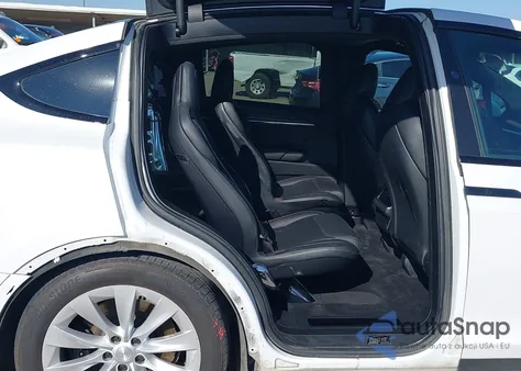 2022 Tesla Model X Plaid Tri Motor All-Wheel Drive from USA, damaged, VIN 7SAXCBE66NF332678